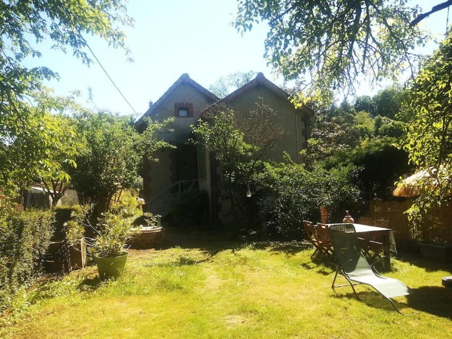 Maison " Bouton D'Or" Au Bord De L'Eau, A 10 Mn De Tours , Meuble Classe Une Etoile Saint-Avertin Kültér fotó
